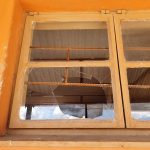 sanierung-kinderheim-maltahoehe-urzustand-vorher-fenster-defekt-2023-0002